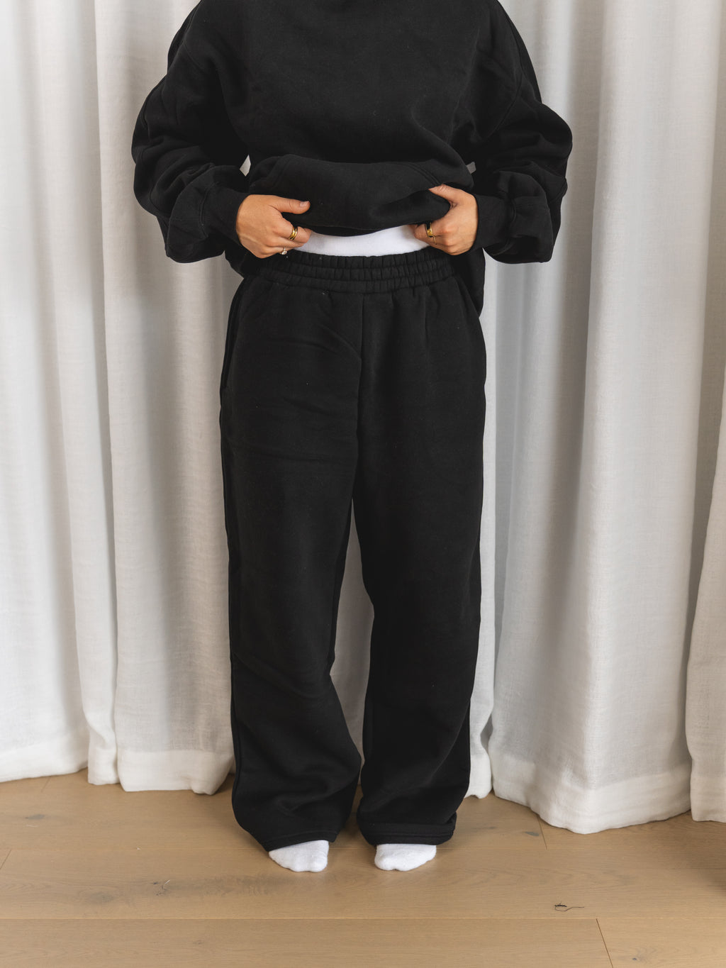 Signature Straight-Leg Jogger - Black