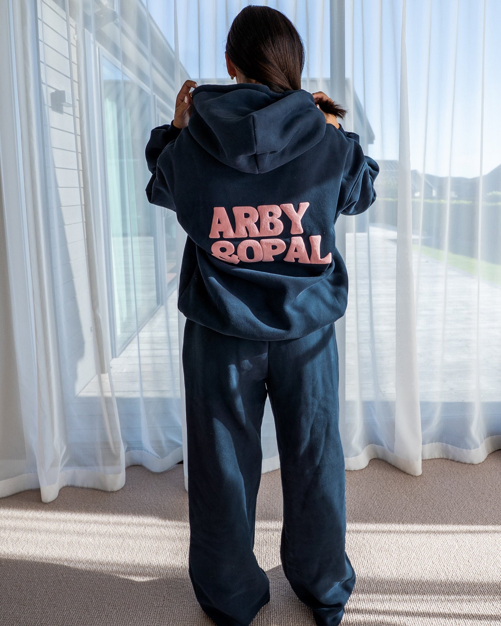 Staple Puff Straight-Leg Jogger - Navy/Candy Pink