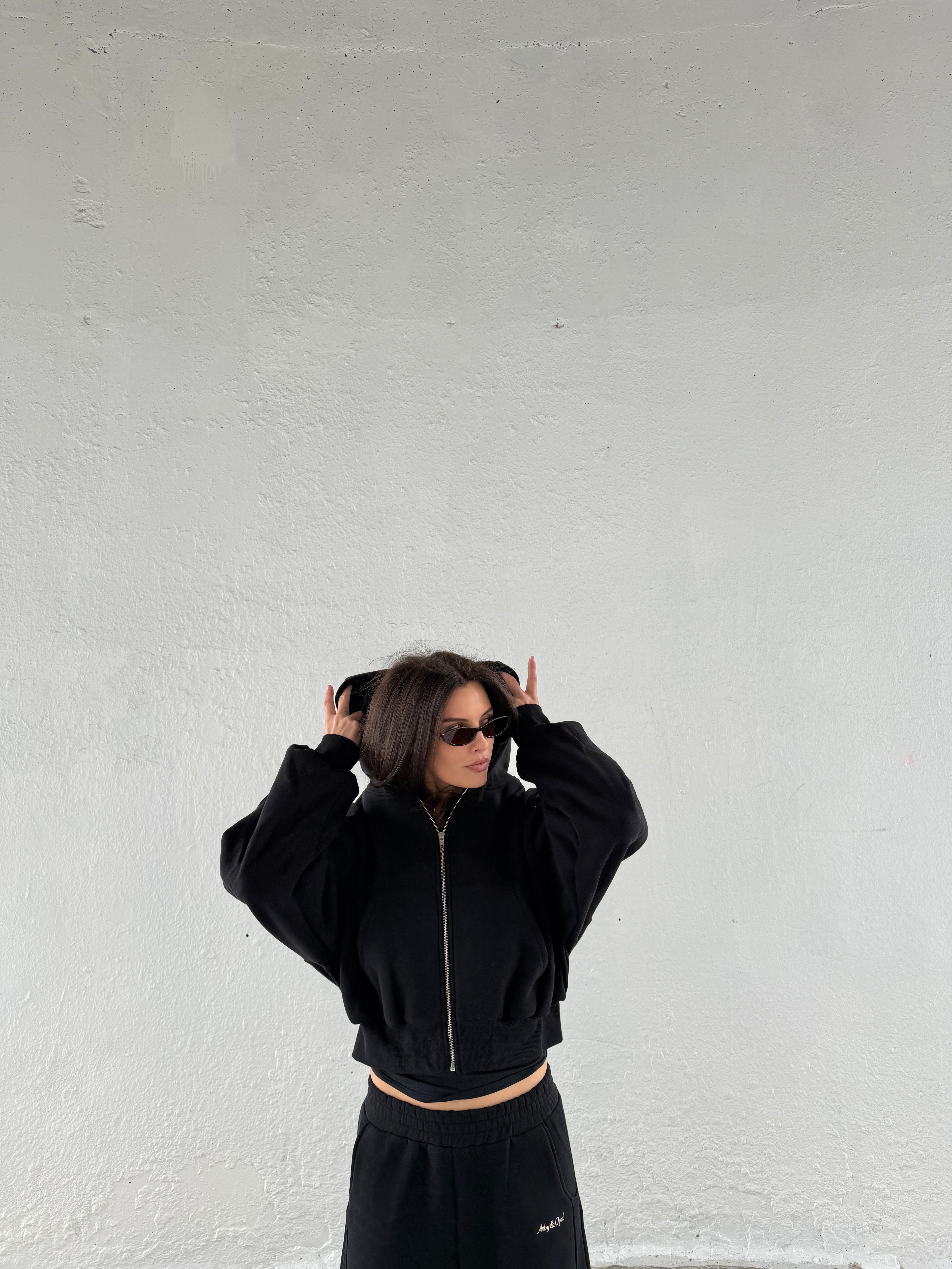 Uniform Zipper - Onyx