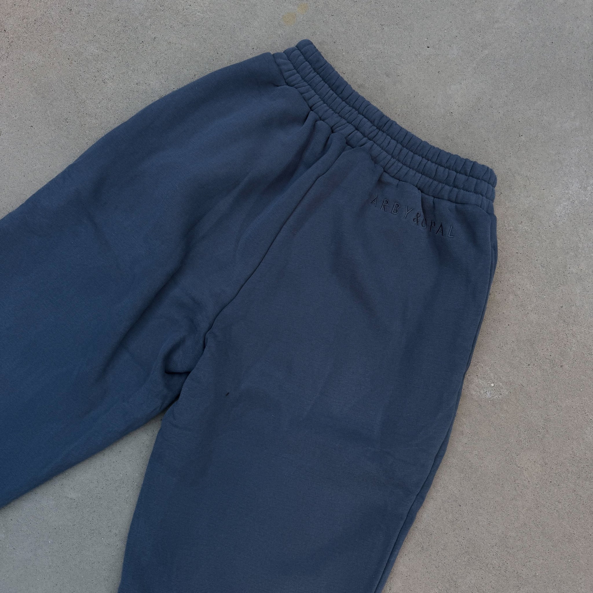 lounge jogger - washed blue