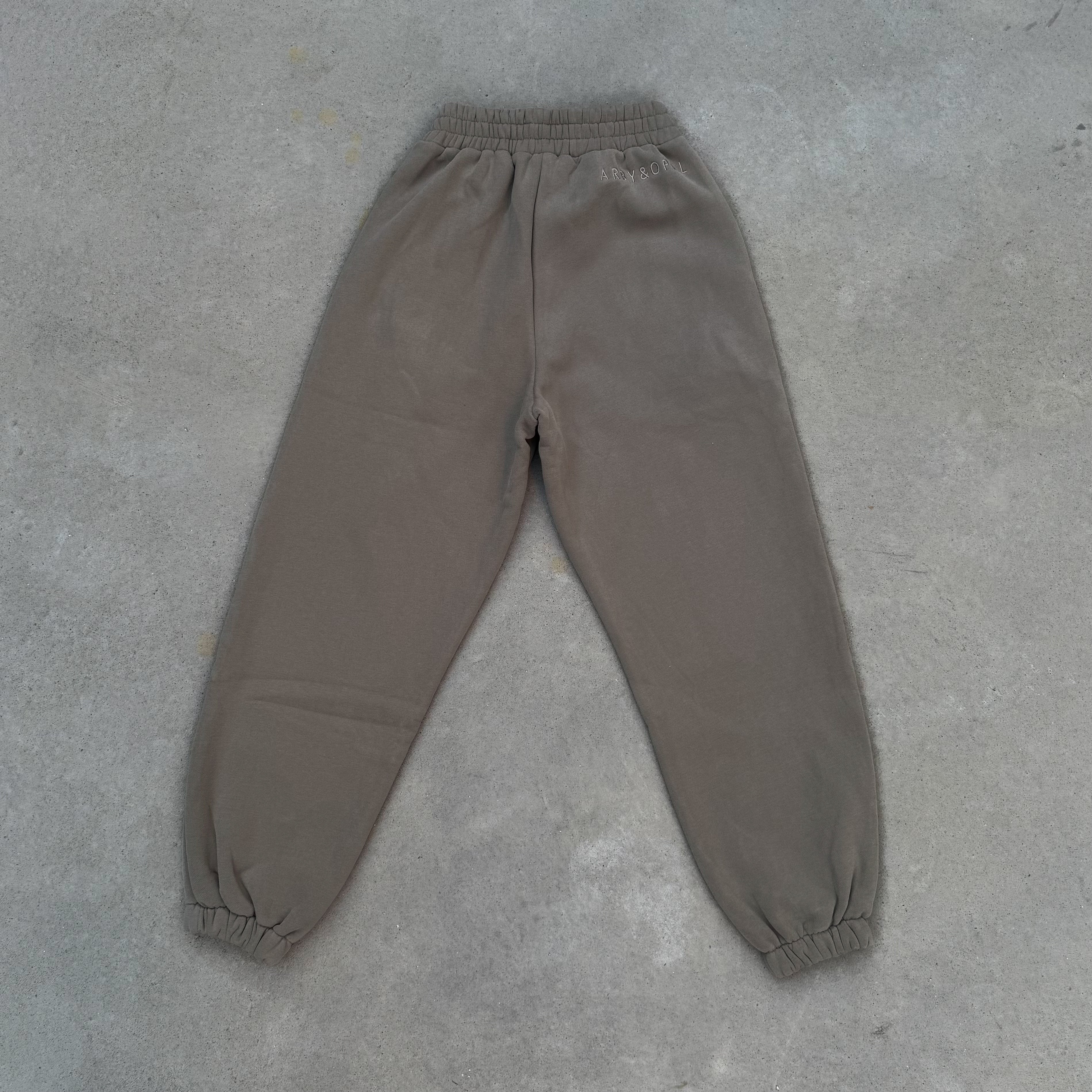Signature Cuffed Jogger - Khaki Gray