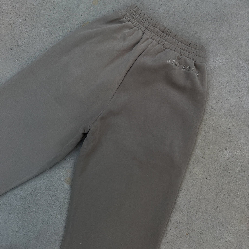 Signature Cuffed Jogger - Khaki Gray