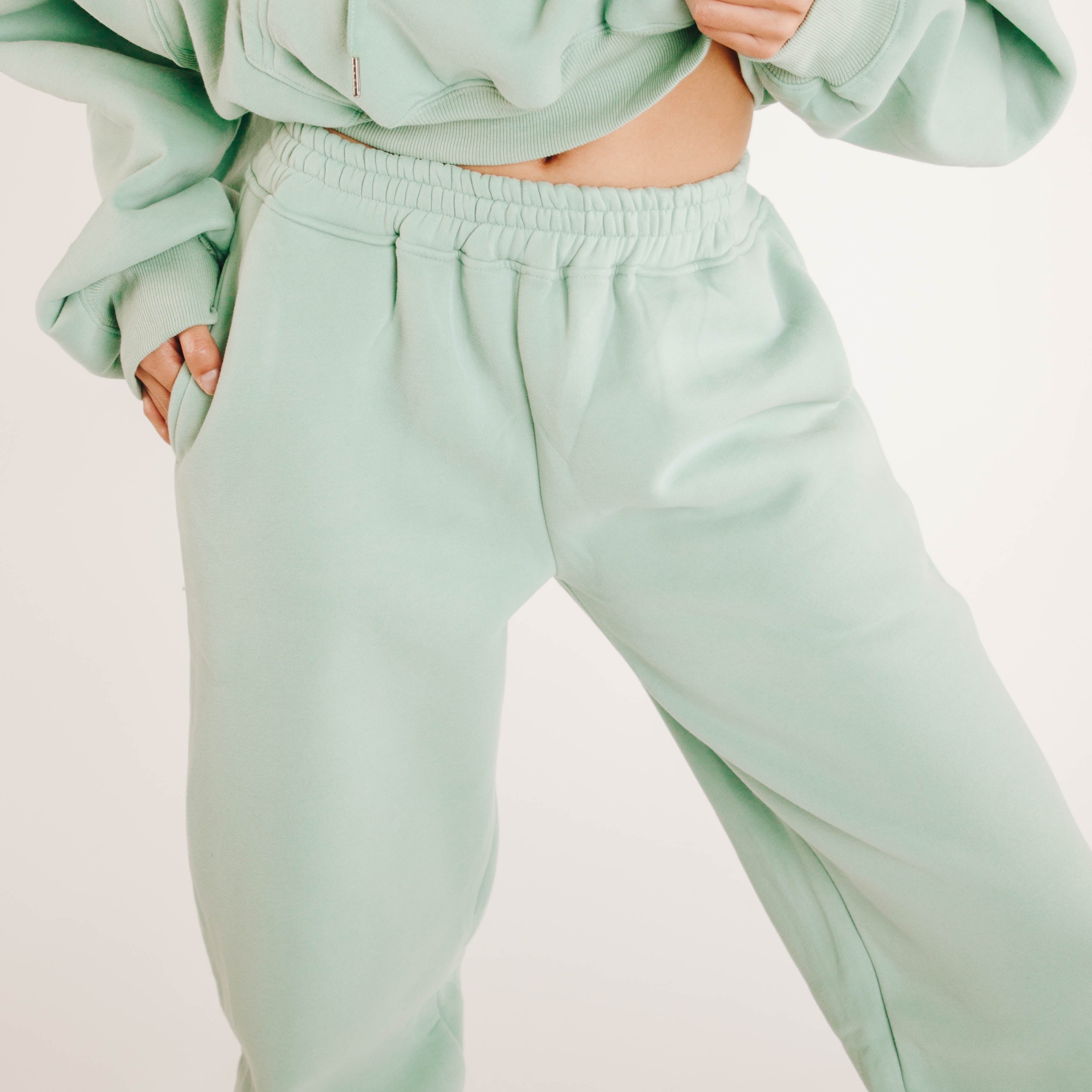 Signature Cuffed Jogger - Basil